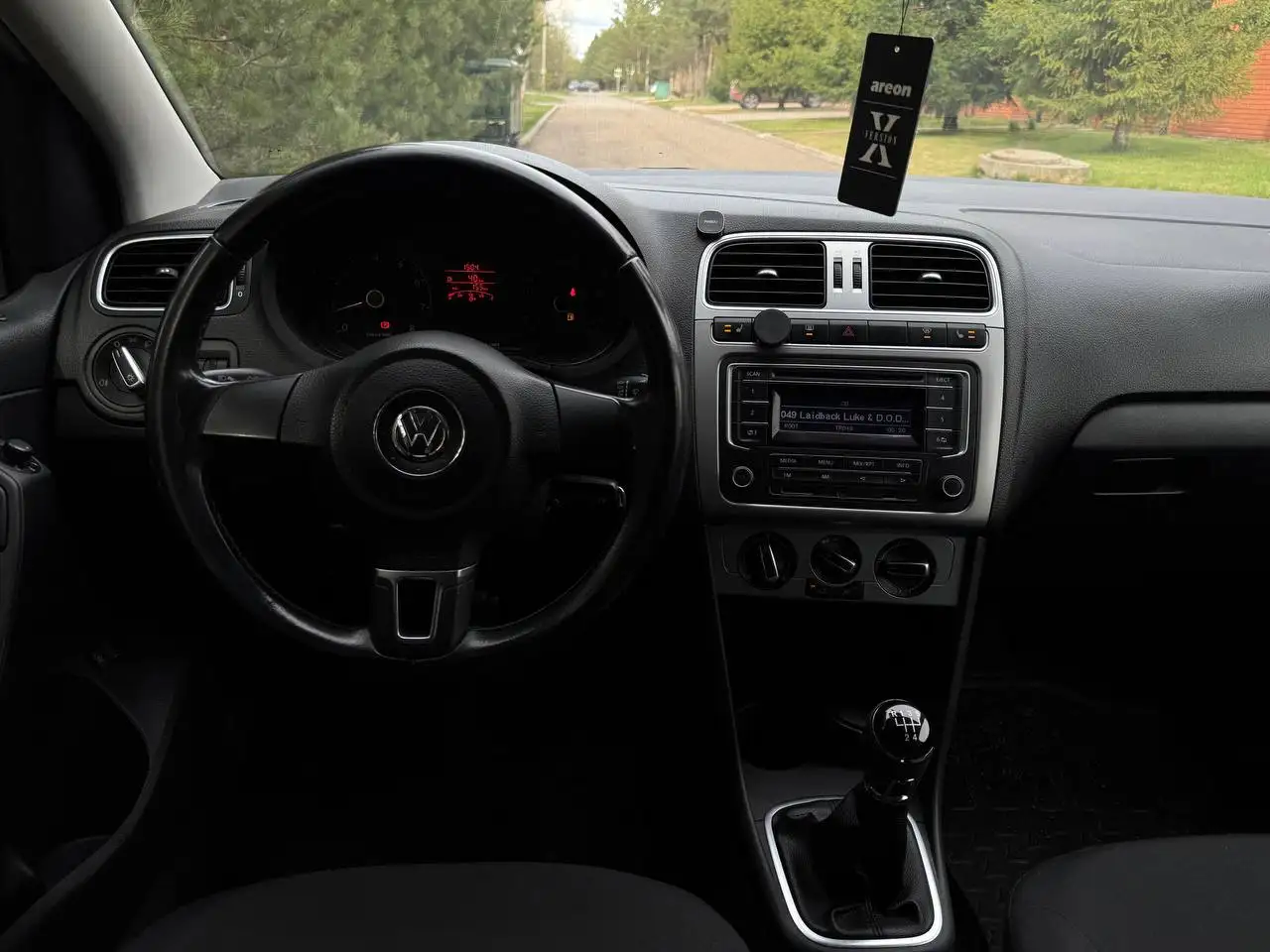 VW Polo 2013, 1.6 MT, Soshi Edition, 93000 км - Легковые автомобили (Авто) в Челябинск