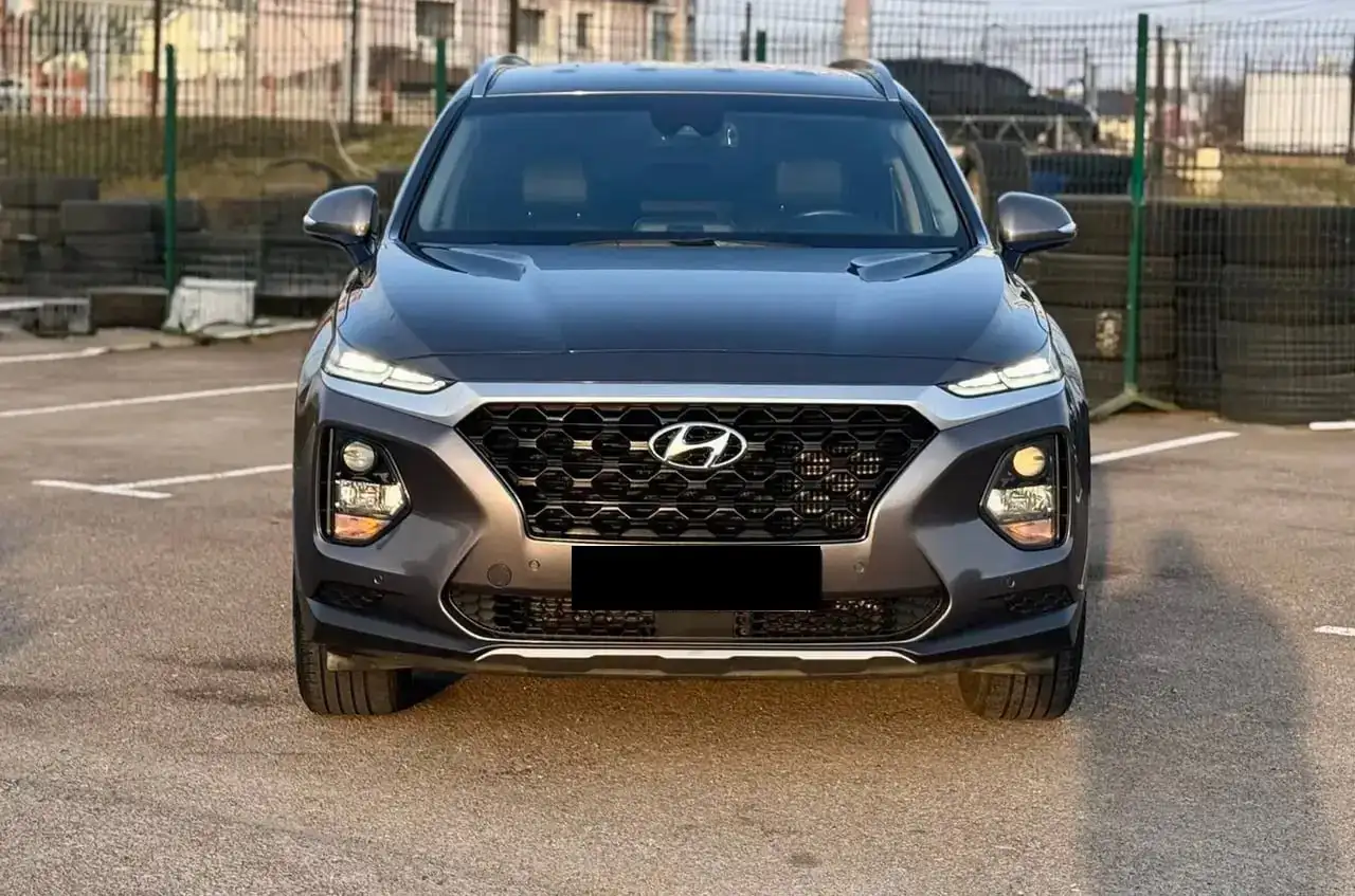 Hyundai Santa Fe 2018 2.2D AT - Легковые автомобили (Авто) в Челябинск