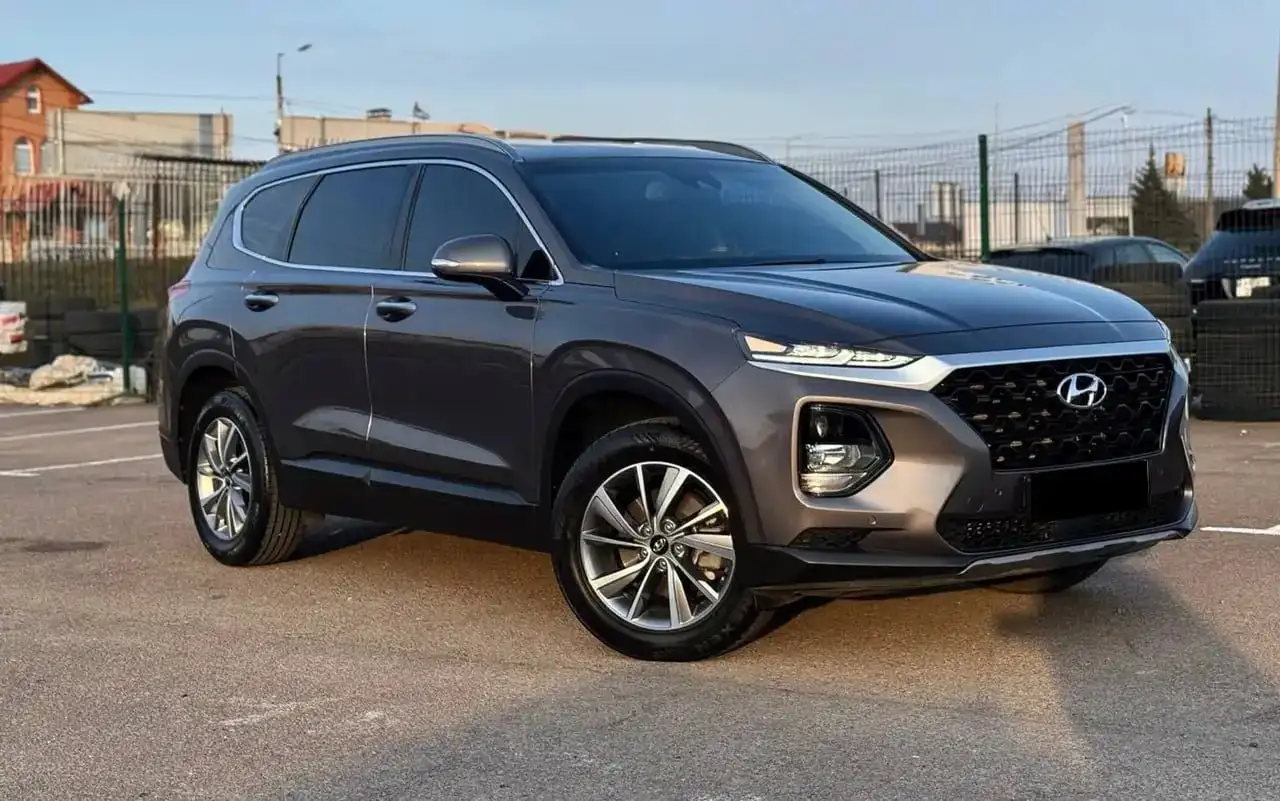 Hyundai Santa Fe 2018 2.2D AT - Легковые автомобили (Авто) в Челябинск