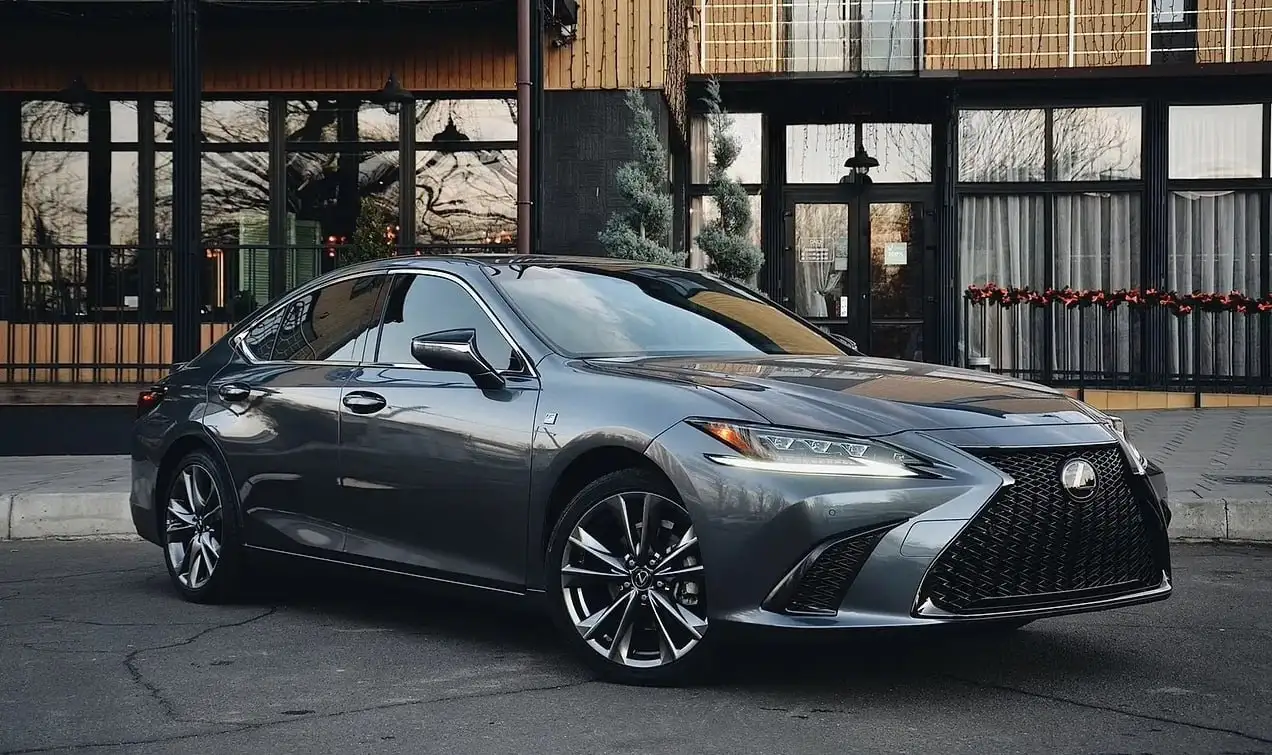 Lexus ES 350 2018 - Lexus ES (Авто) в Челябинск