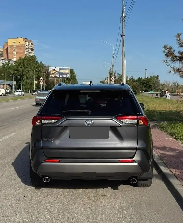 Toyota RAV4 2020, 2.0л, 70000 км - Внедорожники и кроссоверы (Авто) в Челябинск