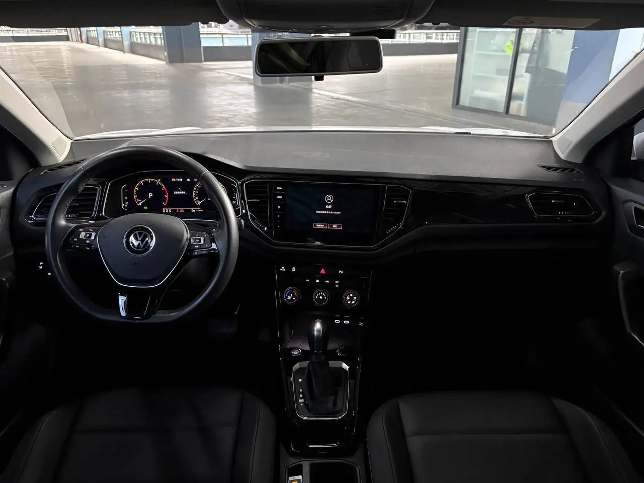 Volkswagen T-ROC 2022, 30 280 км, Челябинск - Volkswagen T-ROC (Авто) в Челябинск