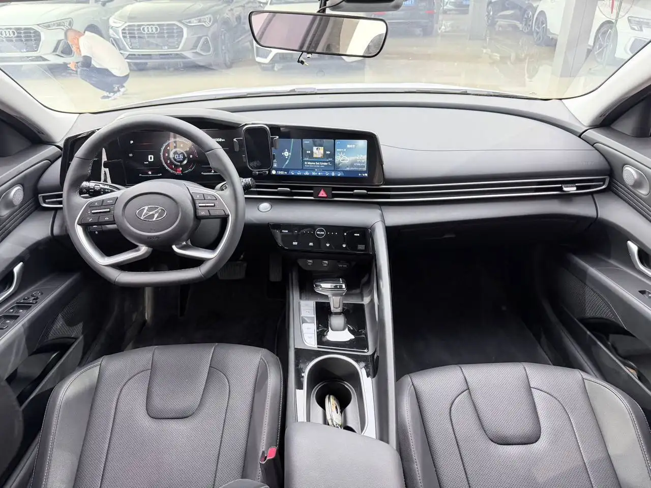 Hyundai Elantra 2023 года - Hyundai (Авто) в Челябинск