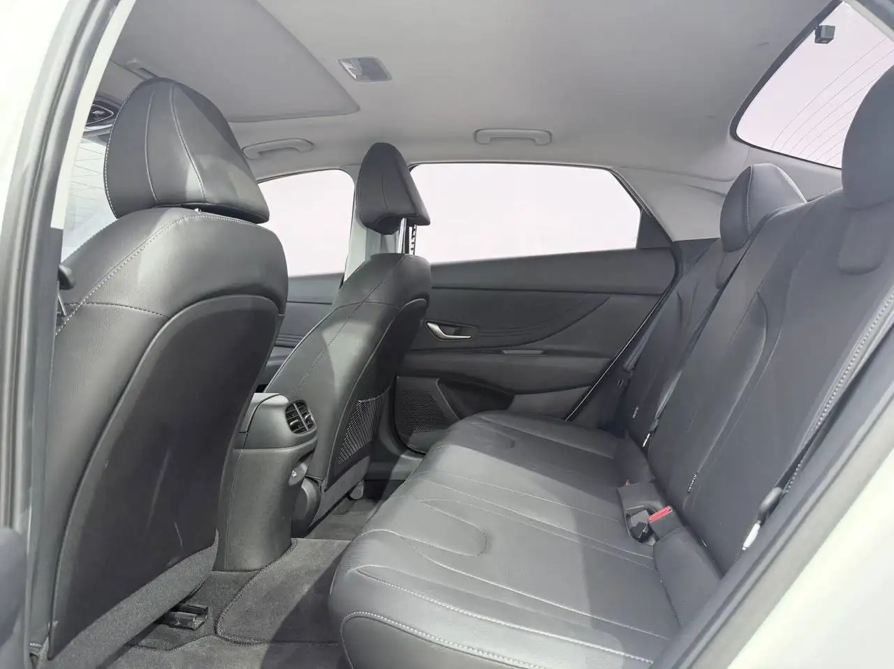 Hyundai Elantra 2023 года - Hyundai (Авто) в Челябинск
