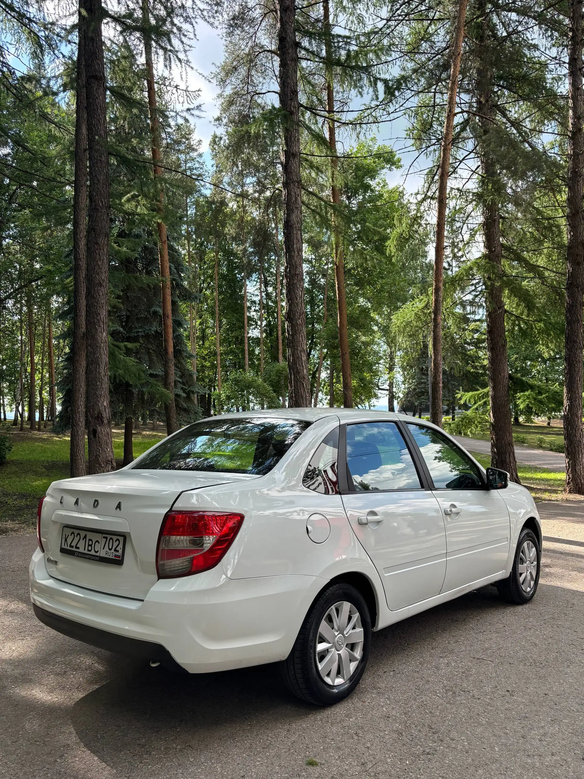 Лада Гранта 2022 - Легковые автомобили (Авто) в Уфа