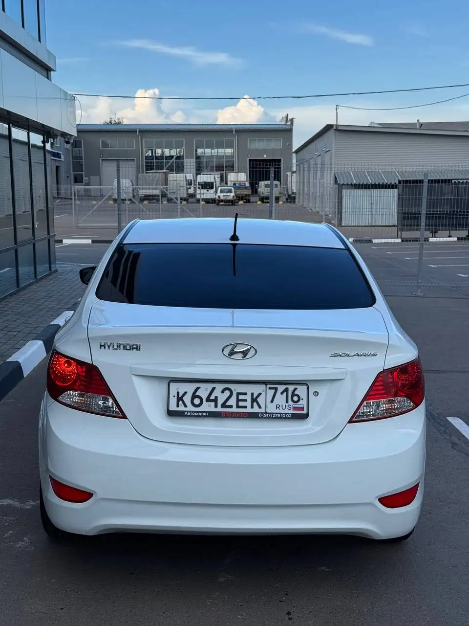 HYUNDAI SOLARIS 2014 - Авто в Набережные Челны