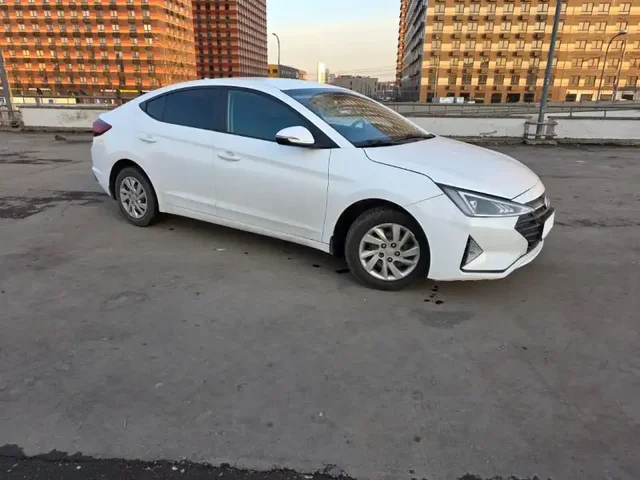 Hyundai Elantra AD 2019, 1.6 AT, 325000 км - Чехлы в Москва