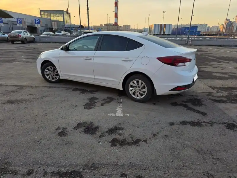 Hyundai Elantra AD 2019, 1.6 AT, 325000 км - Hyundai (Авто) в Москва