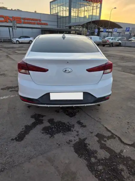 Hyundai Elantra AD 2019, 1.6 AT, 325000 км - Hyundai (Авто) в Москва