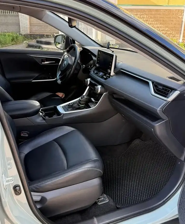 Toyota RAV4 2019 в отличном состоянии - Легковые автомобили (Авто) в Челябинск