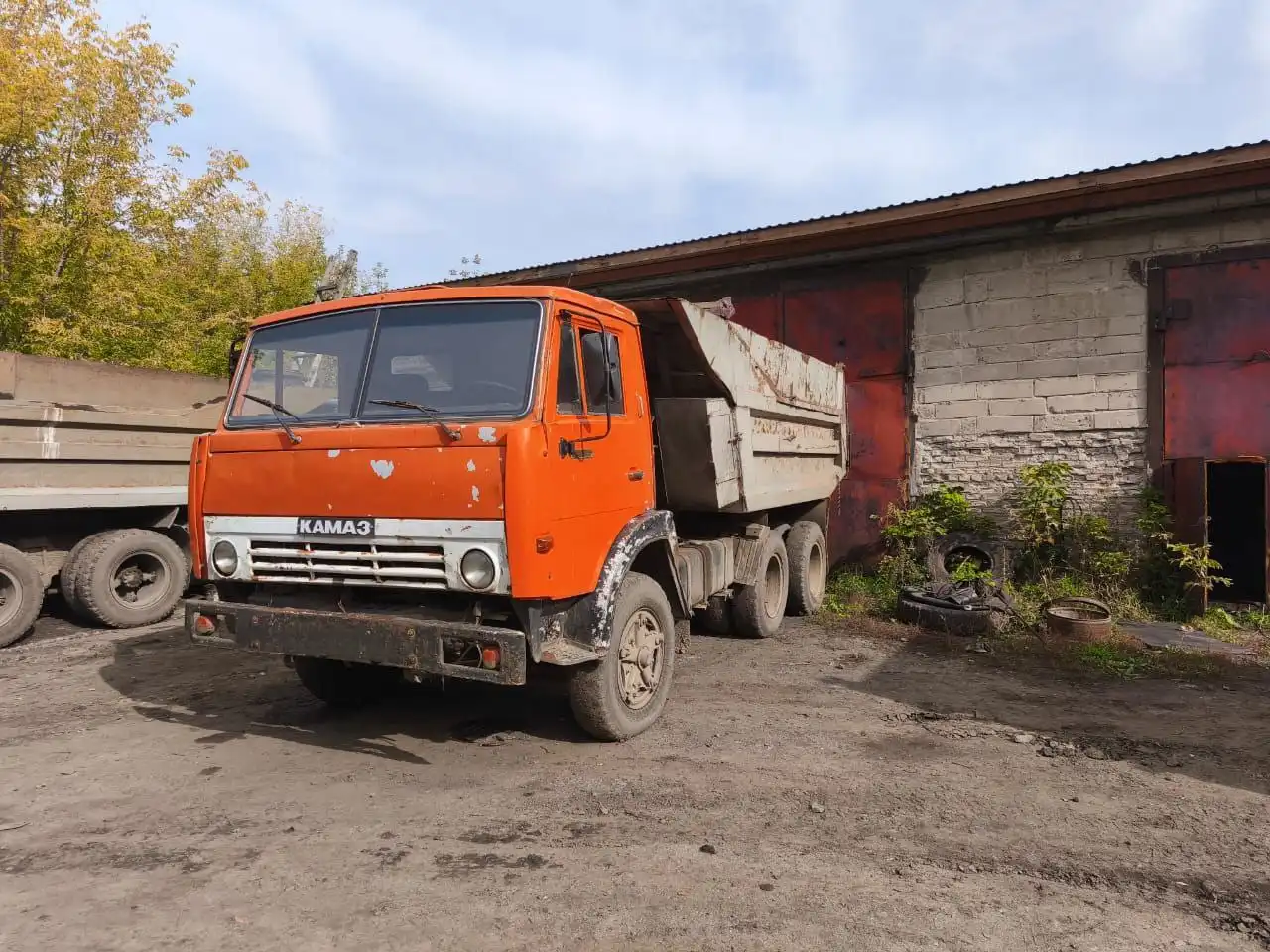 Продажа Камаз самосвал 1988 года - Грузовики (Авто) в Кемерово