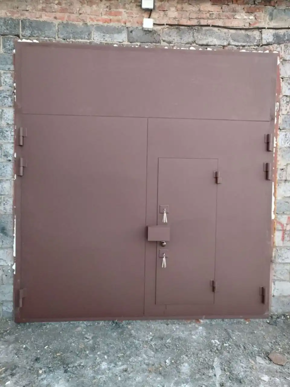 Гаражные распашные ворота с калиткой по индивидуальным размерам - Для дома и дачи в Кемерово