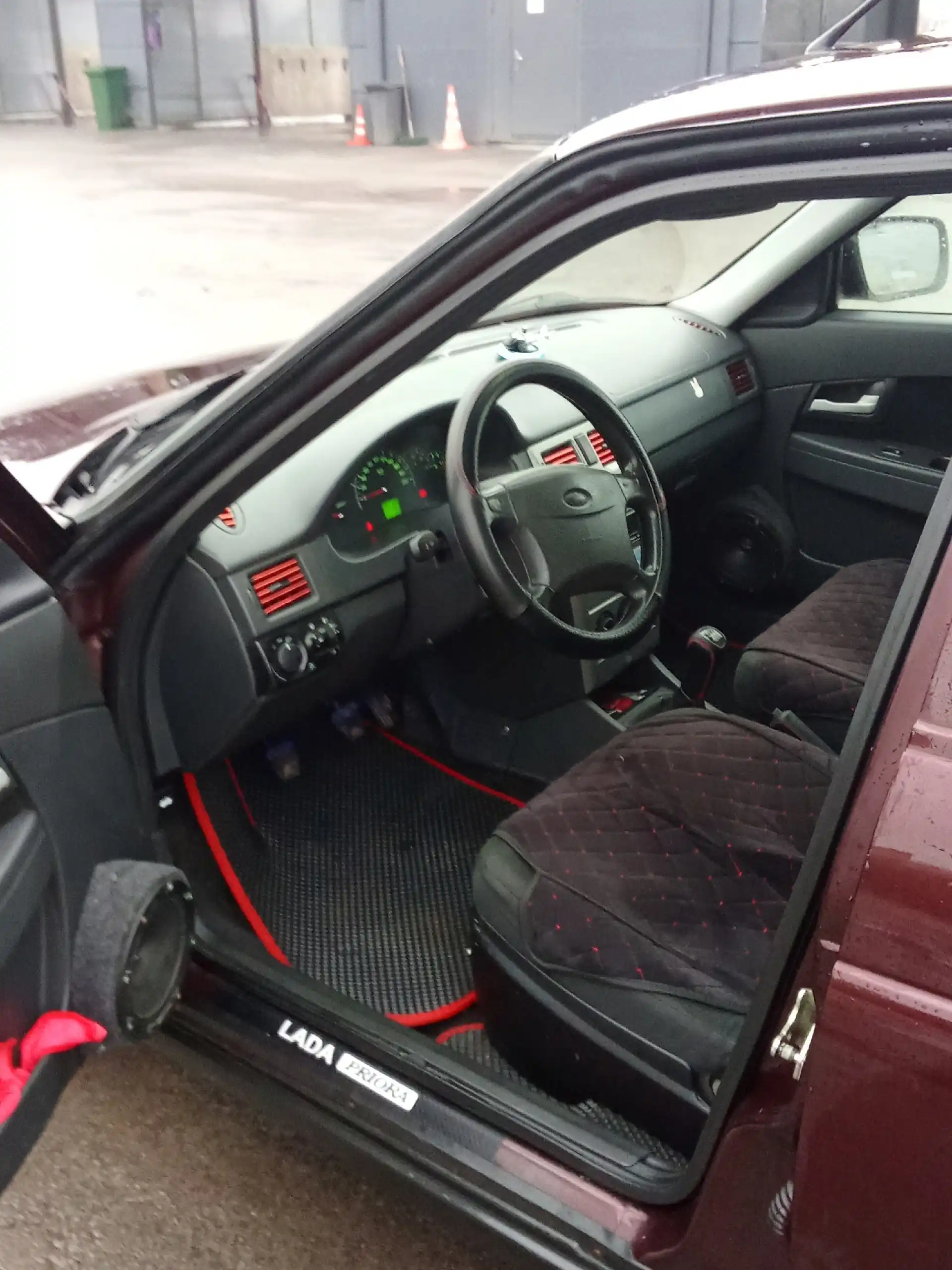 Продажа автомобиля 2012 года 16 Кл.