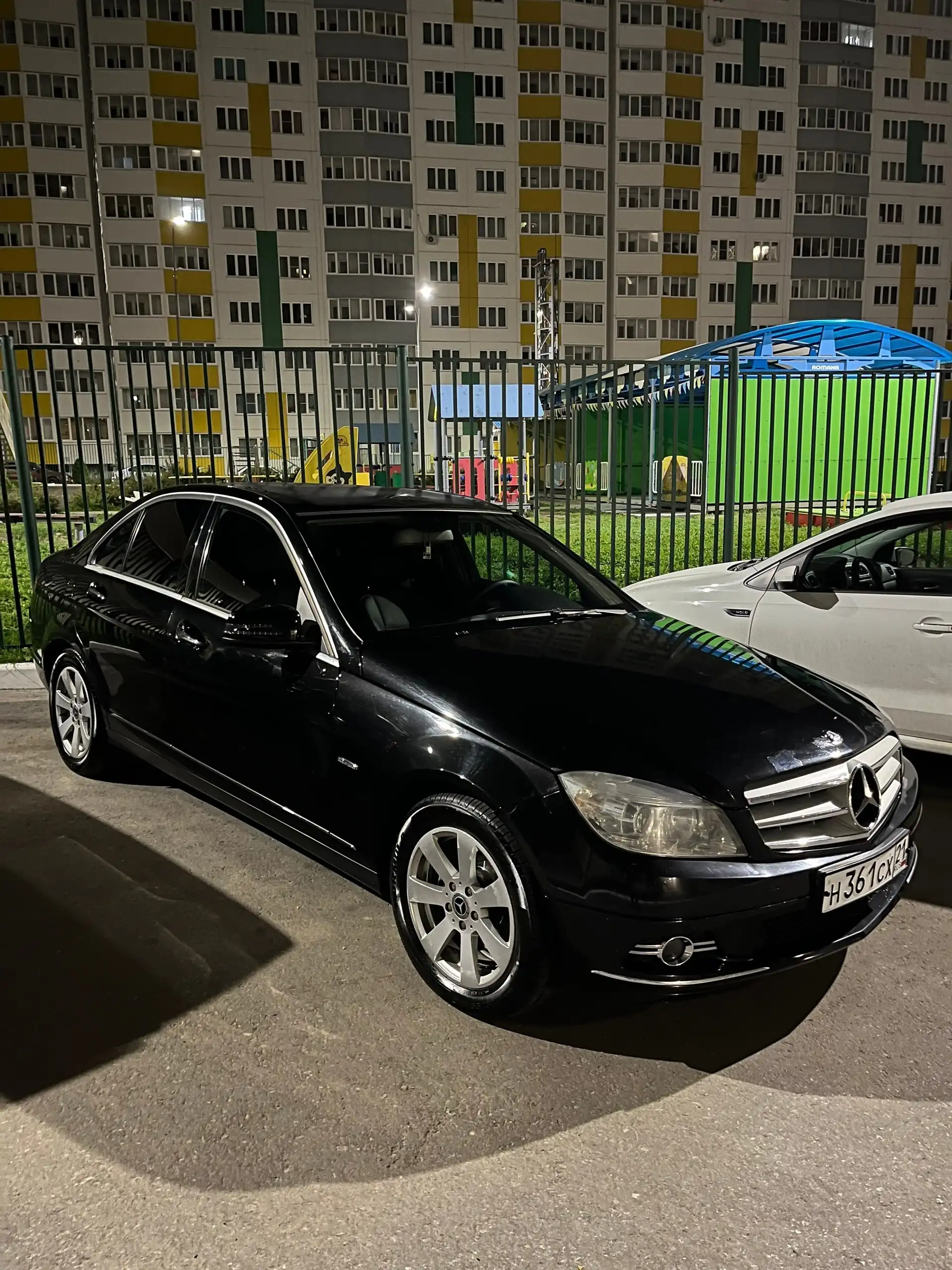 Продажа Mercedes-Benz W204 2009 года