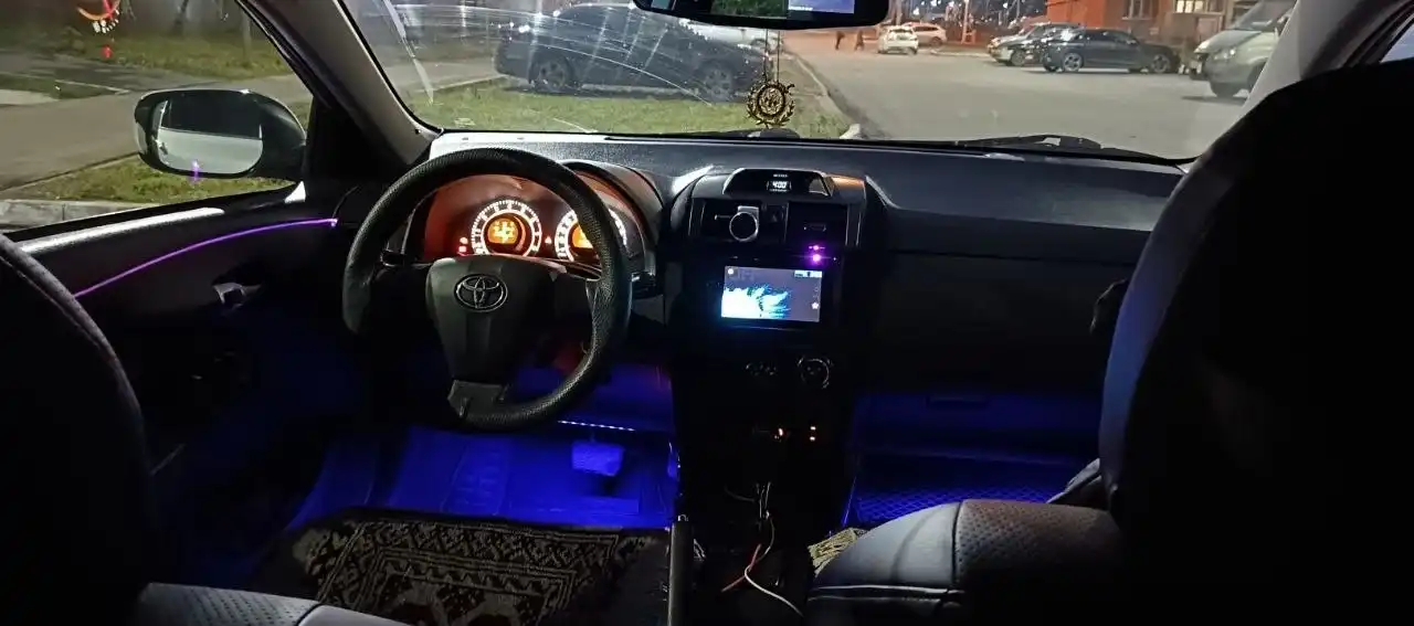 Toyota Corolla 2013 года в отличном состоянии