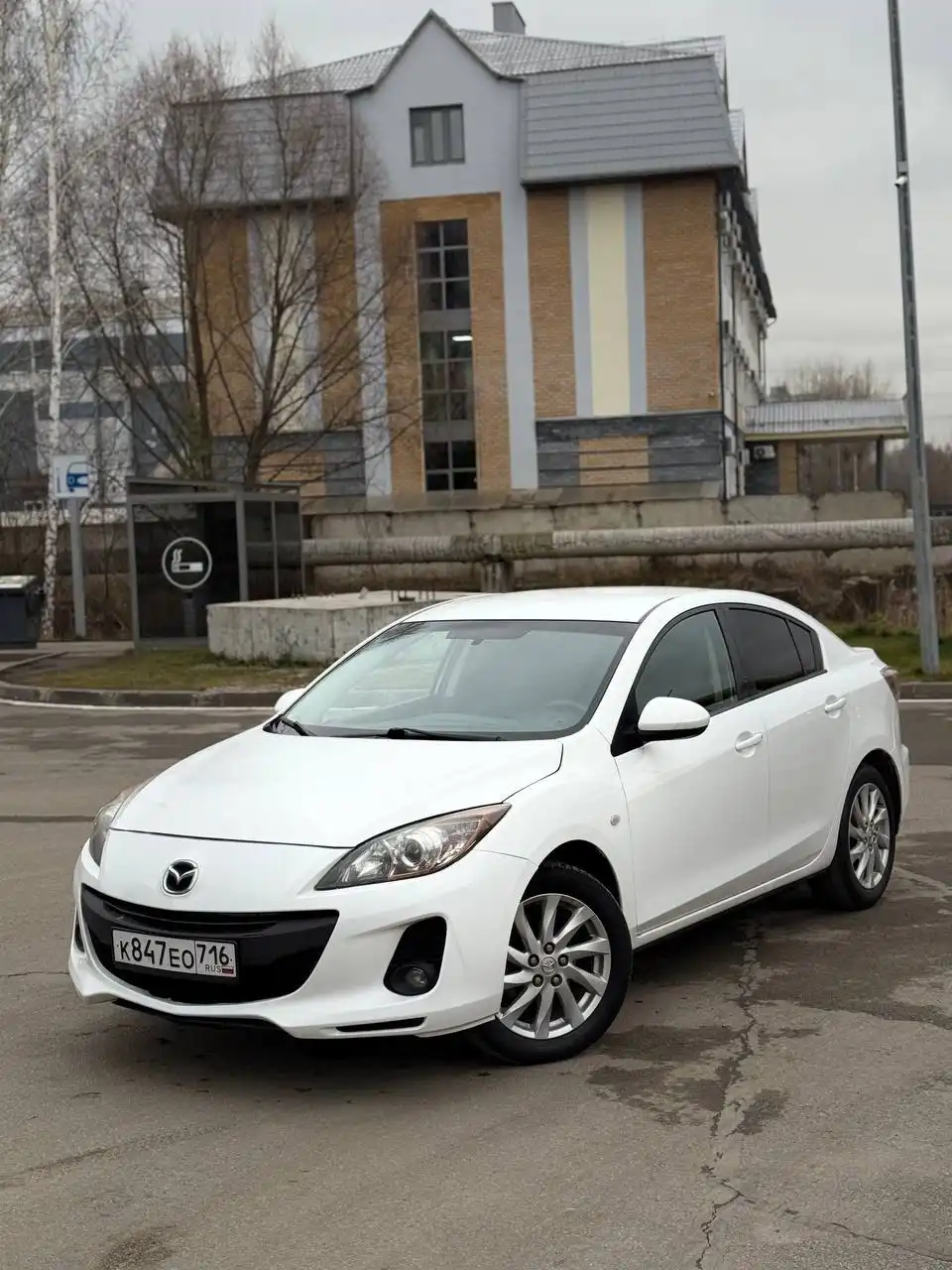 Продажа MAZDA 3 2012 года с автоматом и полной комплектацией