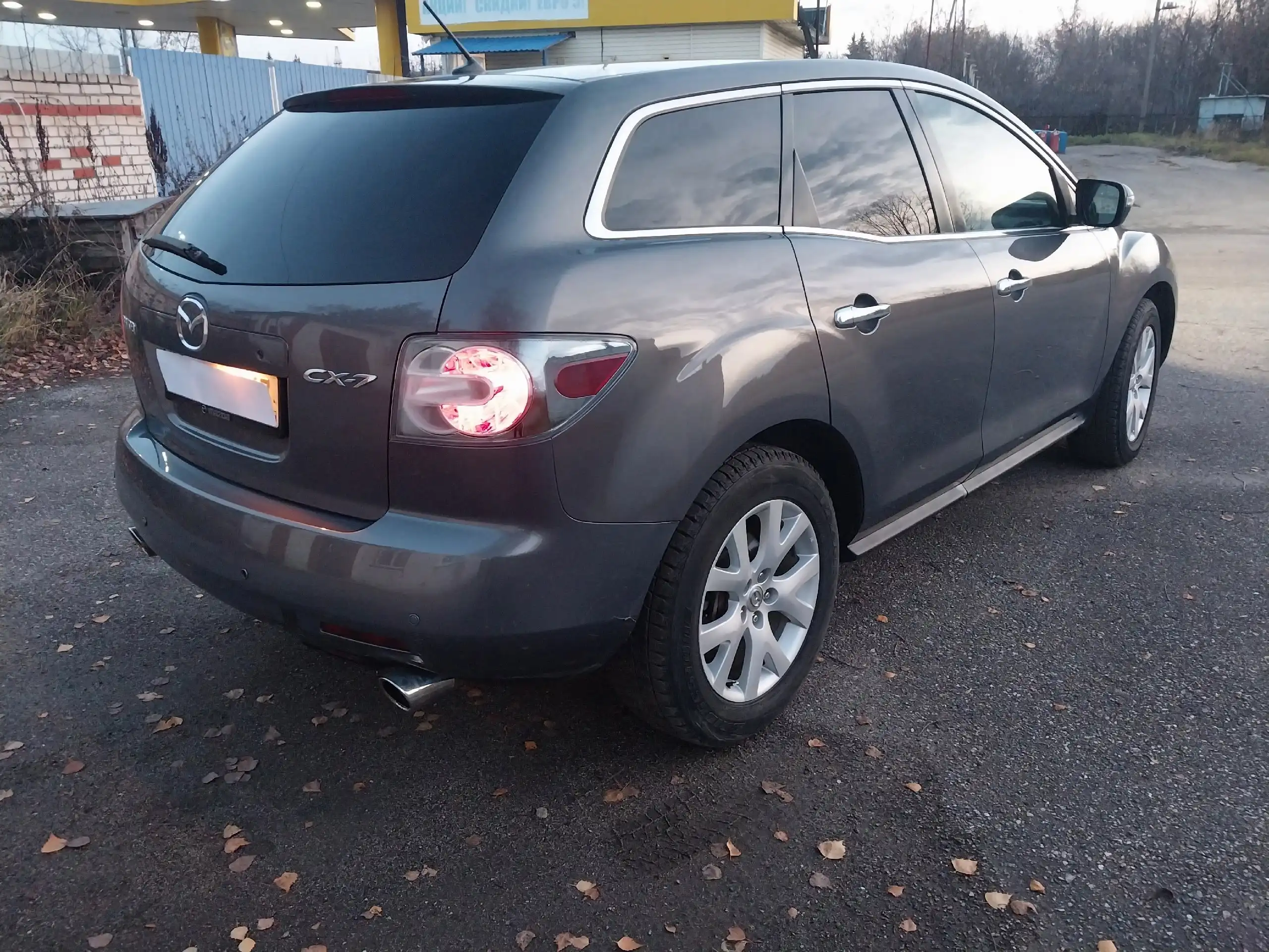 Продажа полноприводного кроссовера Mazda CX-7 2008 года