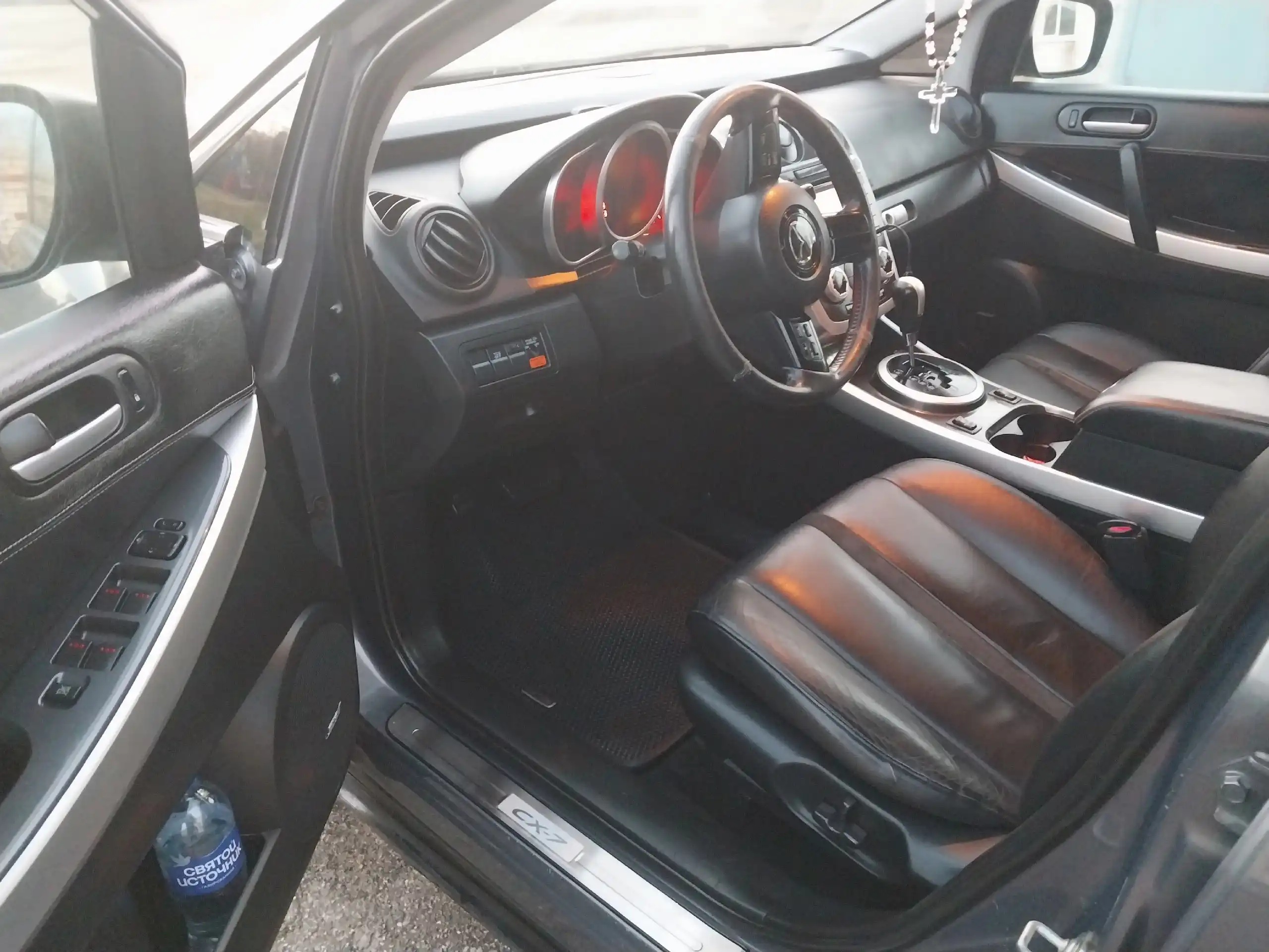 Продажа полноприводного кроссовера Mazda CX-7 2008 года