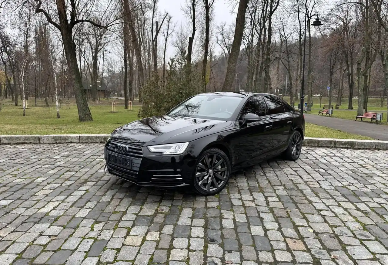 Audi A4 2017 B9/8W 2.0 TFSI S-tronic 190 л.с.