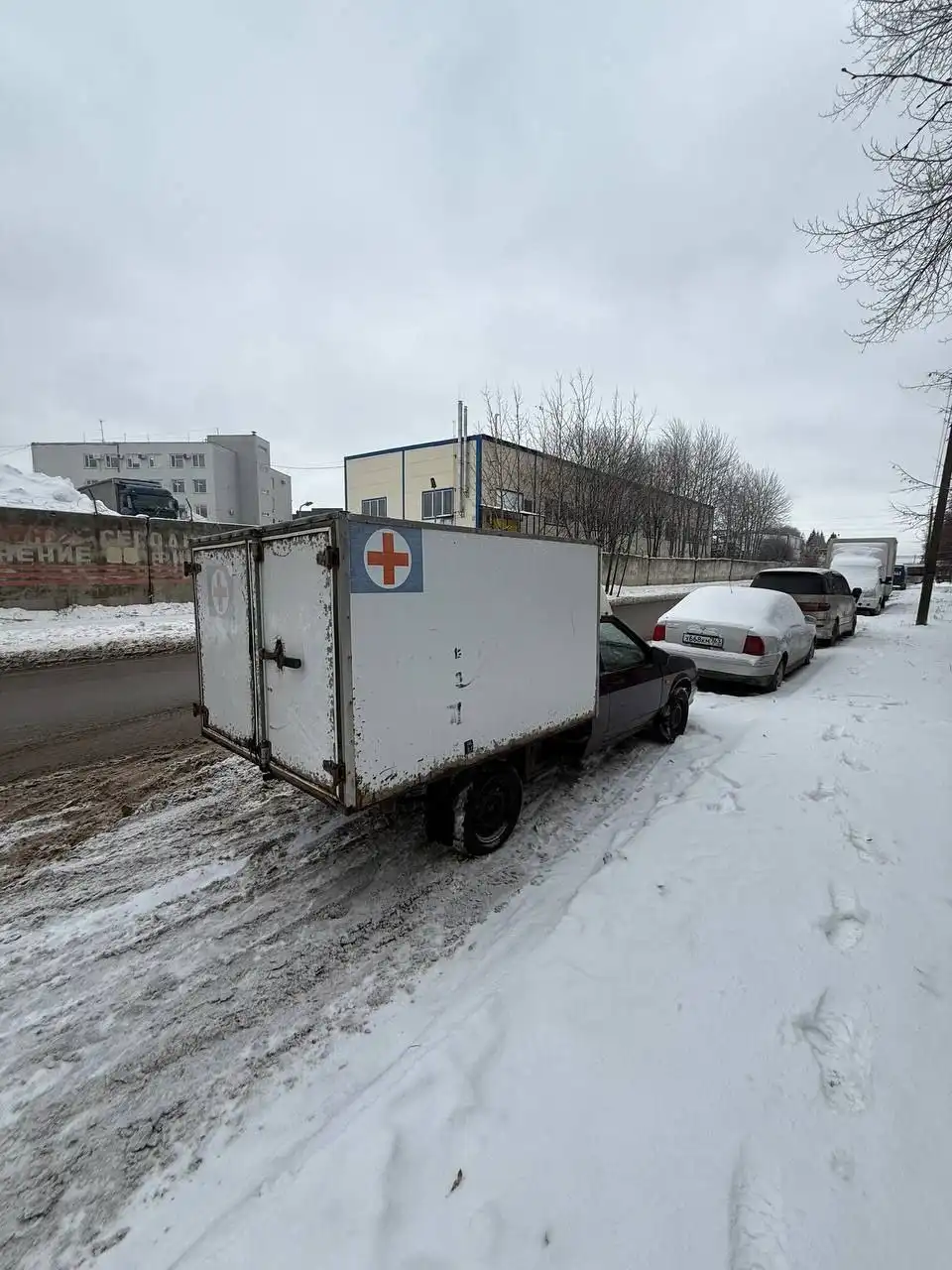 Автомобиль на ходу полностью