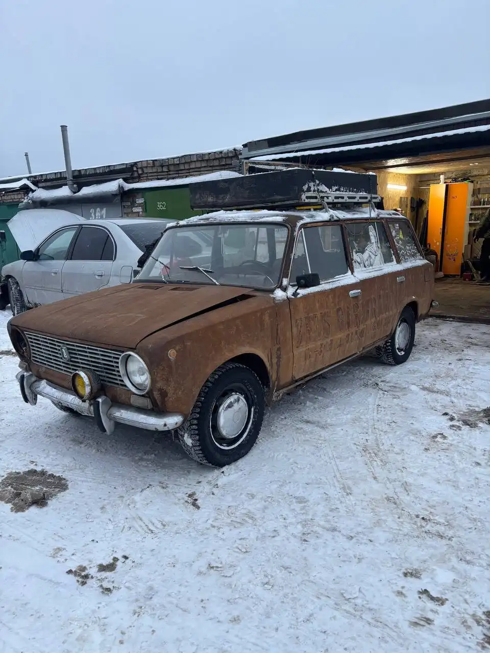 Продажа автомобиля ВАЗ 2102 в отличном состоянии