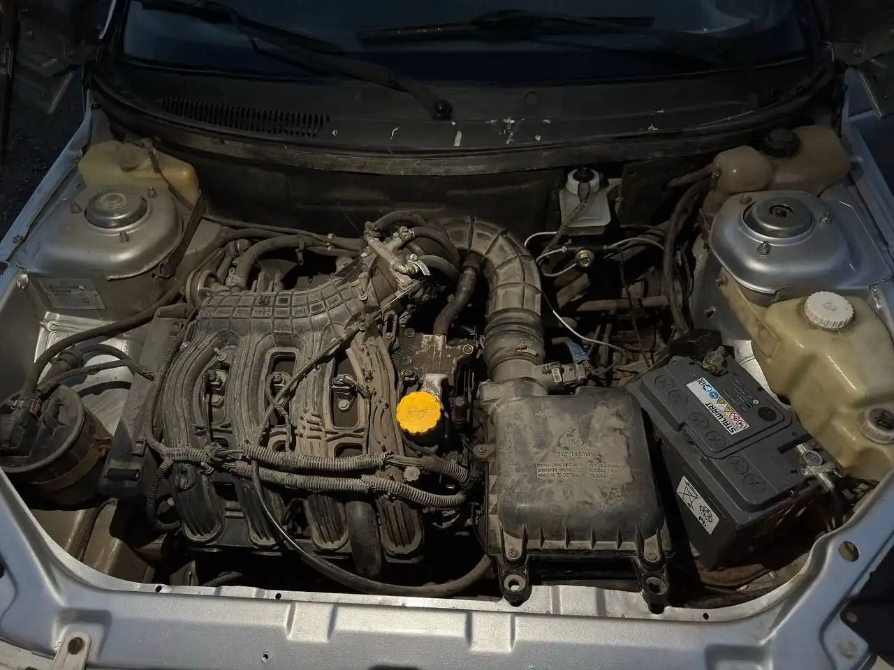 Автомобиль 2006 года, 1.6 л, без гидроусилителя