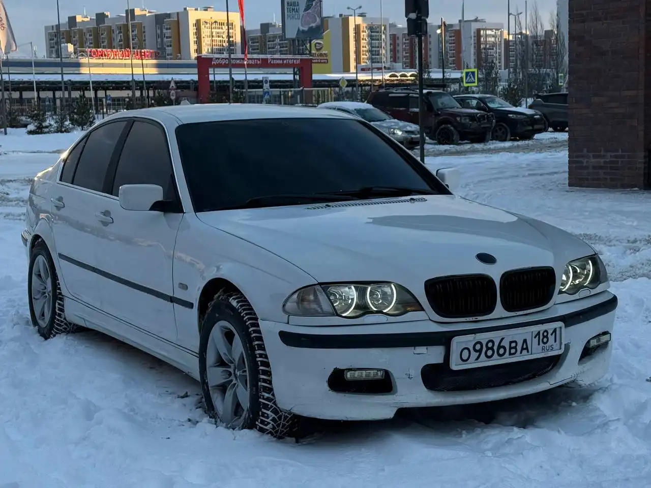 Продам BMW E46 1998 года выпуска