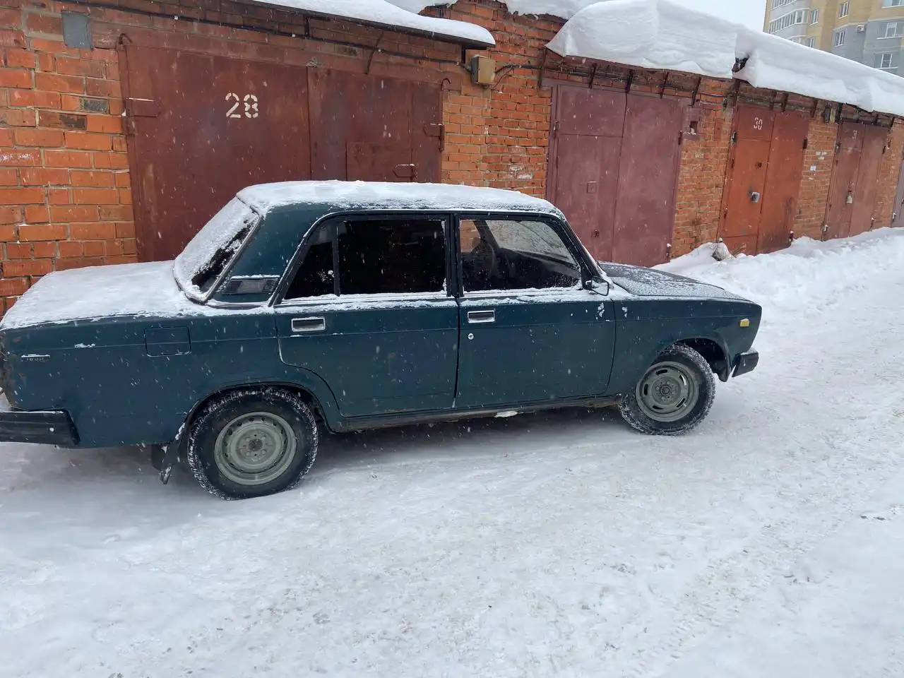 ВАЗ 2107 2004 года