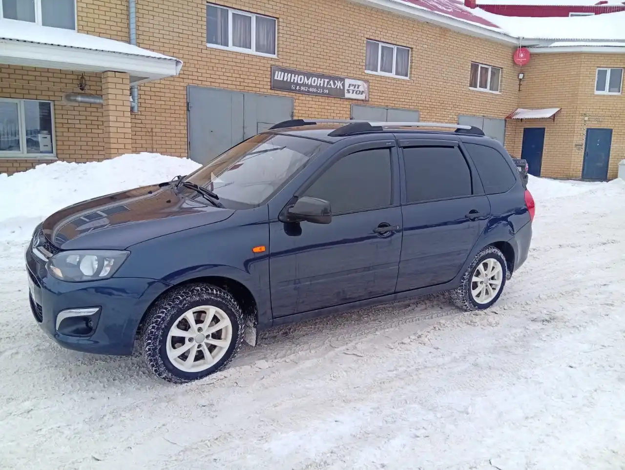 Продам автомобиль Калина 2014 года - Легковые автомобили (Авто) в Канаш