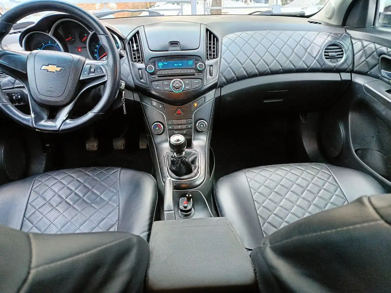 Продажа Chevrolet Cruze 1.6 механика 2013 год - Легковые автомобили (Авто) в Йошкар-Ола