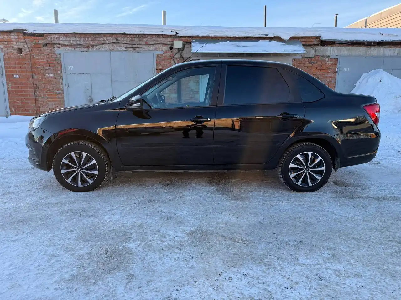 Продажа Лада Гранта 2023 года в Чебоксарах - Легковые автомобили (Авто) в Чебоксары