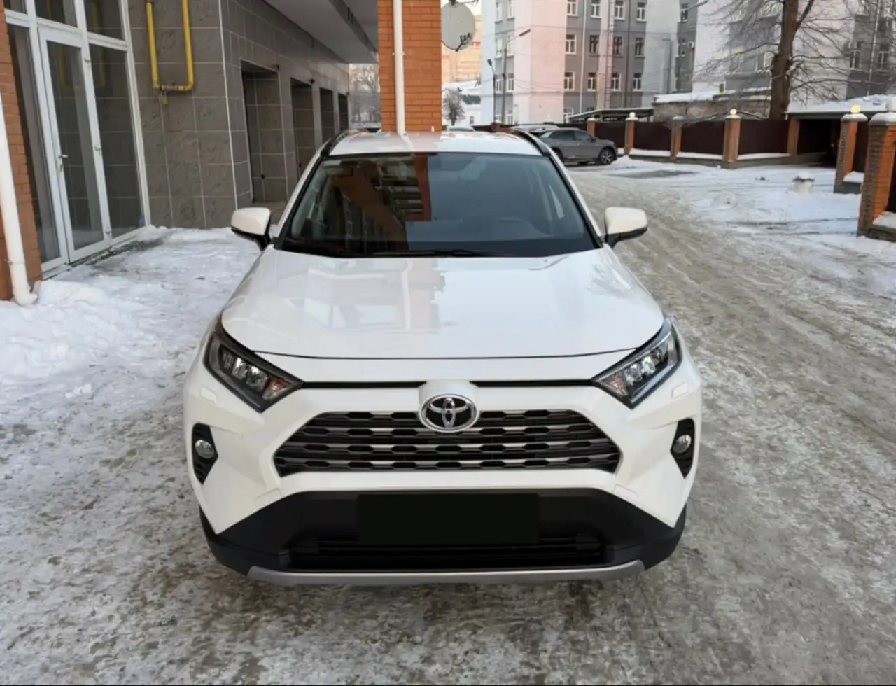 Toyota RAV4 2019 бензин автомат полный привод - Авто в Чебоксары