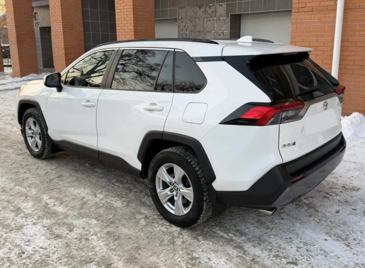 Toyota RAV4 2019 бензин автомат полный привод - Авто в Чебоксары