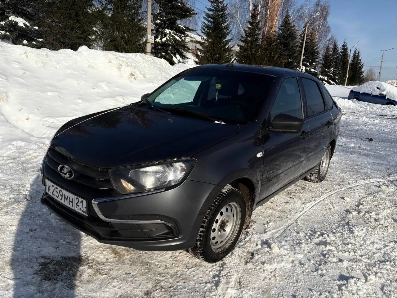 Продается Лада Гранта Лифтбек 2019 года - Легковые автомобили (Авто) в Чебоксары