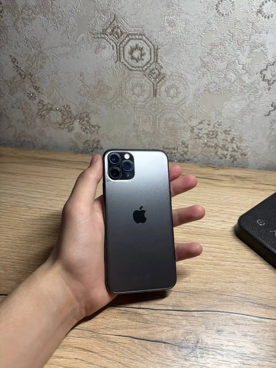 Обмен iPhone 15 и 11 Pro на автомобиль - Смартфоны (Электроника) в Чебоксары
