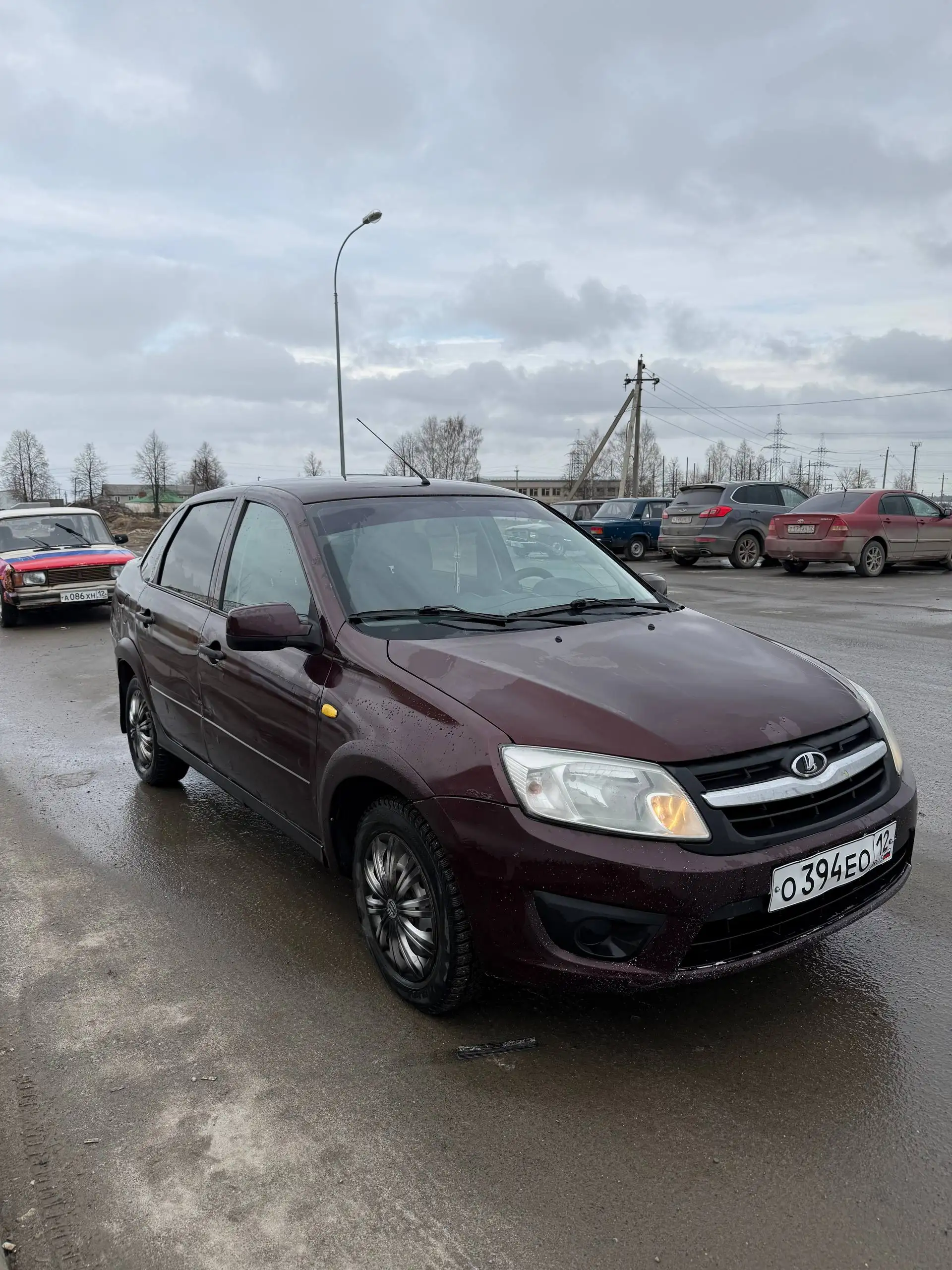 Продажа Лада Гранта 2013 года - Легковые автомобили (Авто) в Йошкар-Ола