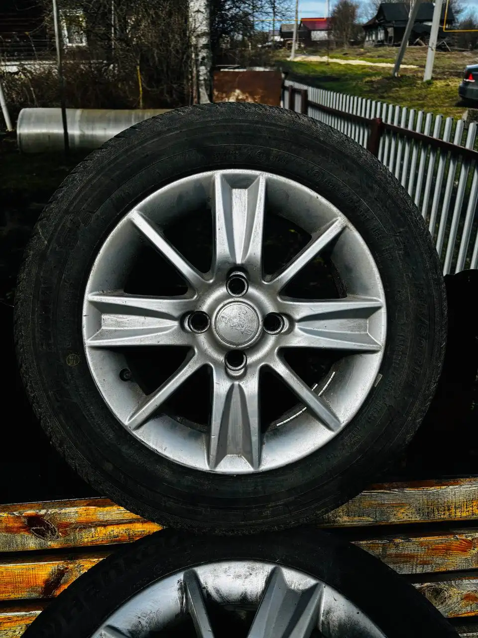 Продам 4 колеса в сборе - Шины и диски (Авто) в Чебоксары
