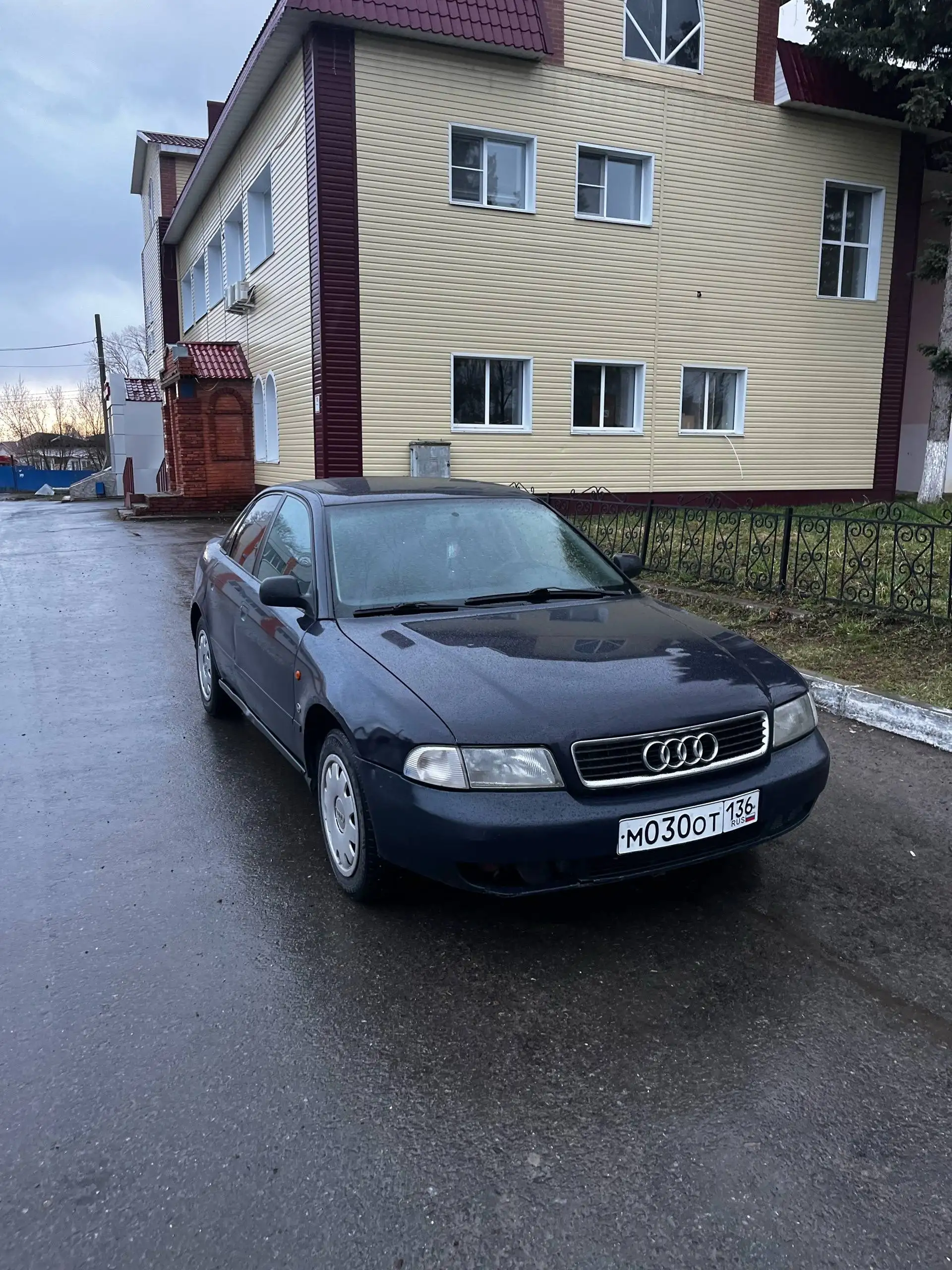 Audi A4 1.8 1996 - Легковые автомобили (Авто) в Чебоксары