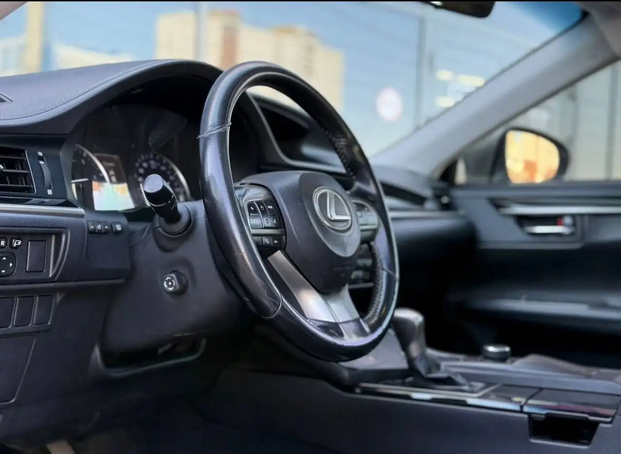 Lexus ES 250 2017 – продажа - Легковые автомобили (Авто) в Уфа