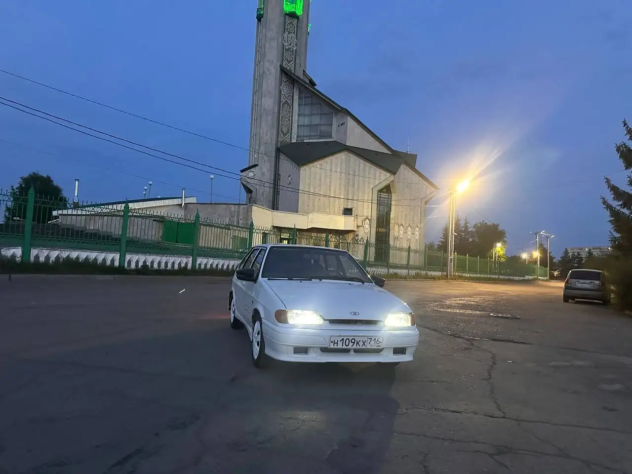 ВАЗ 2114 белая 2011 года - Авто в Челны