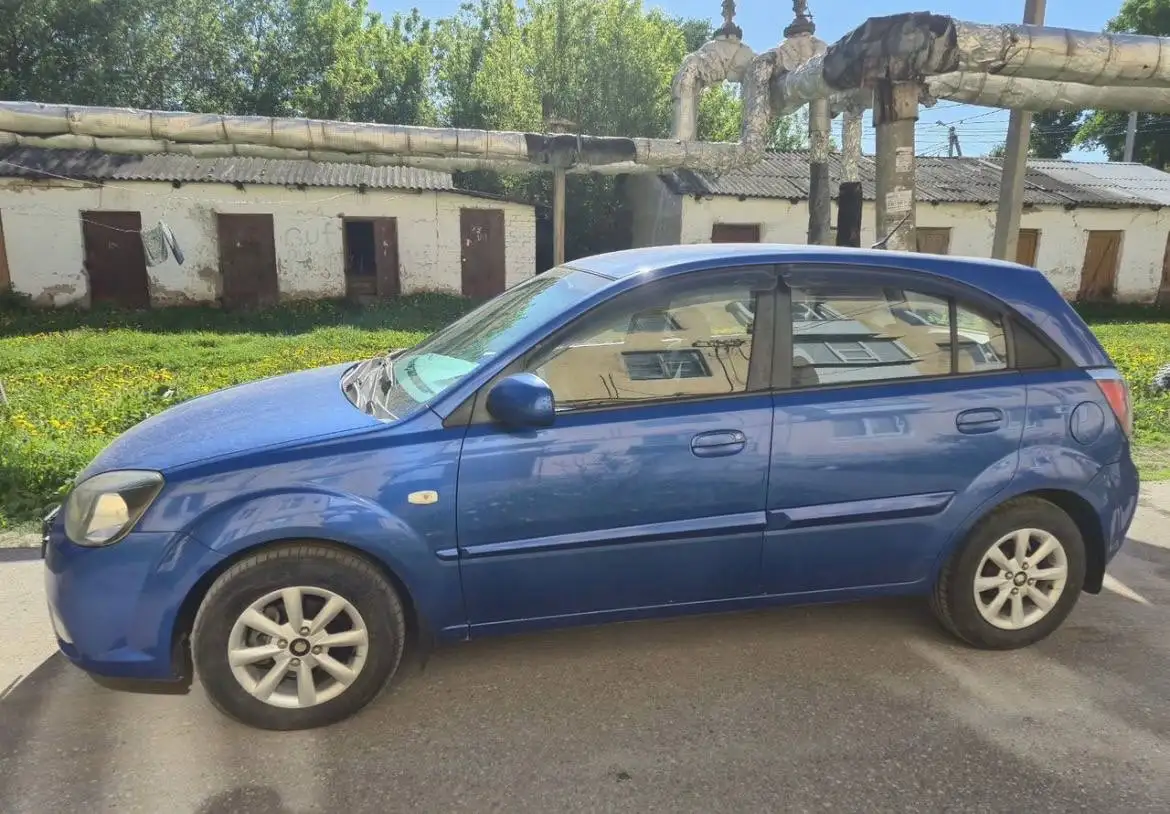 Продажа Kia Rio 2010 г. - Легковые автомобили (Авто) в Канаш