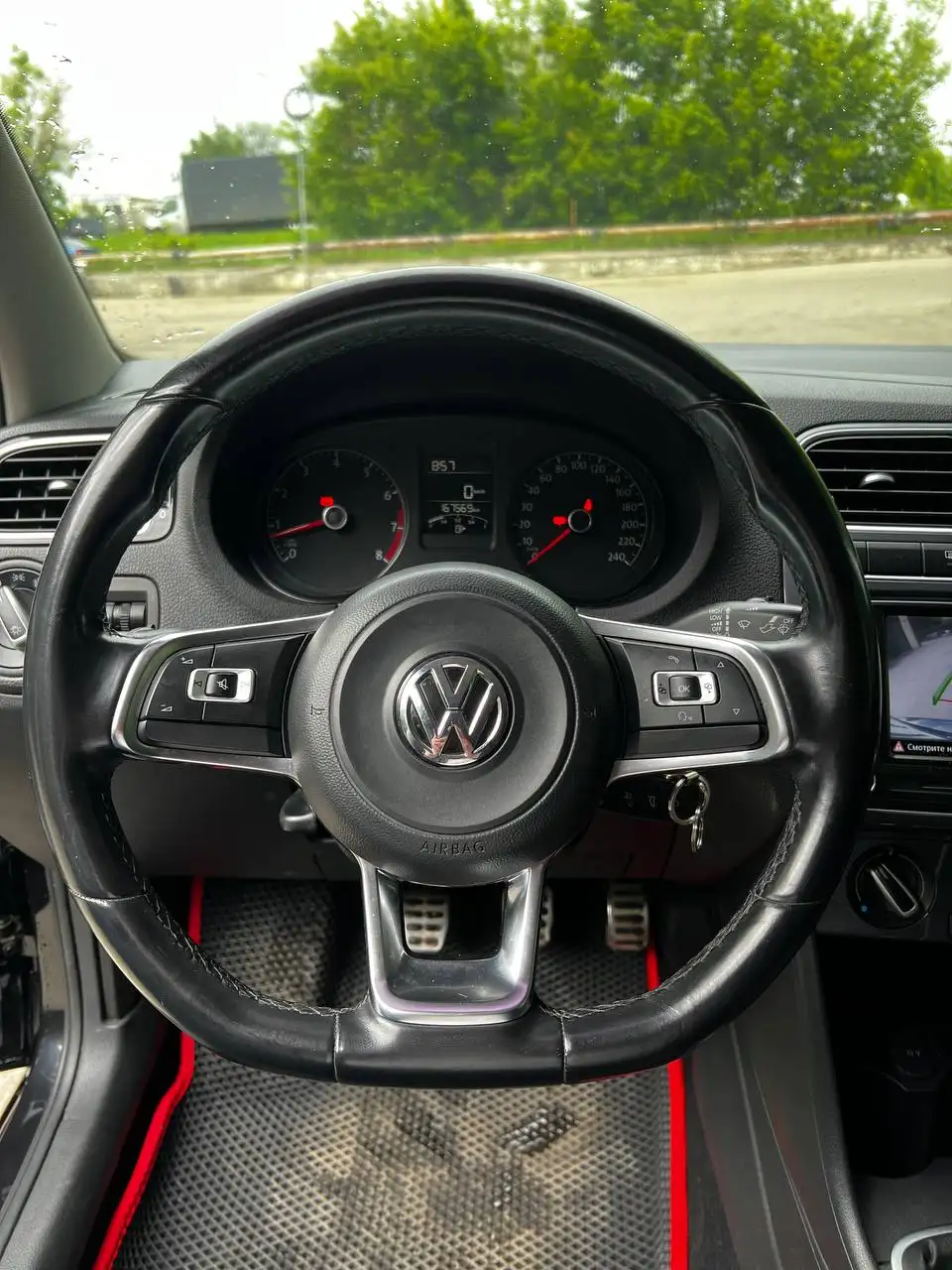 Volkswagen Polo 2018 1.6 MT - Легковые автомобили (Авто) в Чебоксары