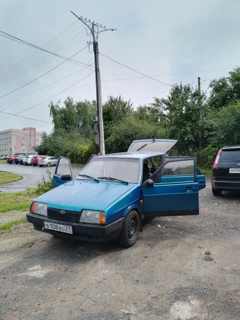 Автомобиль ВАЗ в хорошем состоянии - Запчасти для автомобилей в Чебоксары