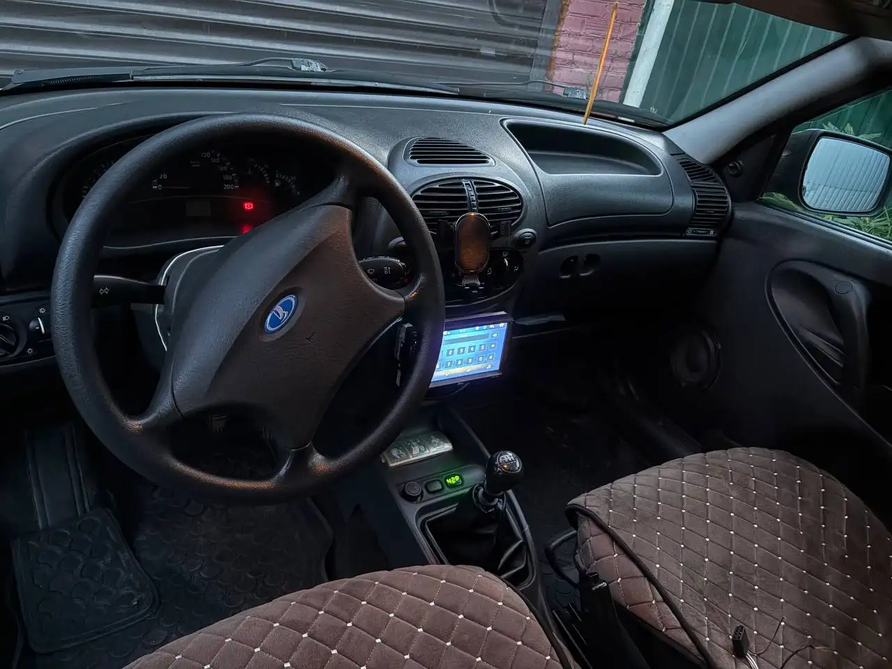 Продажа автомобиля 2011 года с пробегом - Авто в Казань