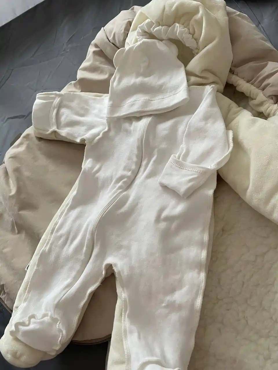 Продам комплект на выписку (зима до -30)