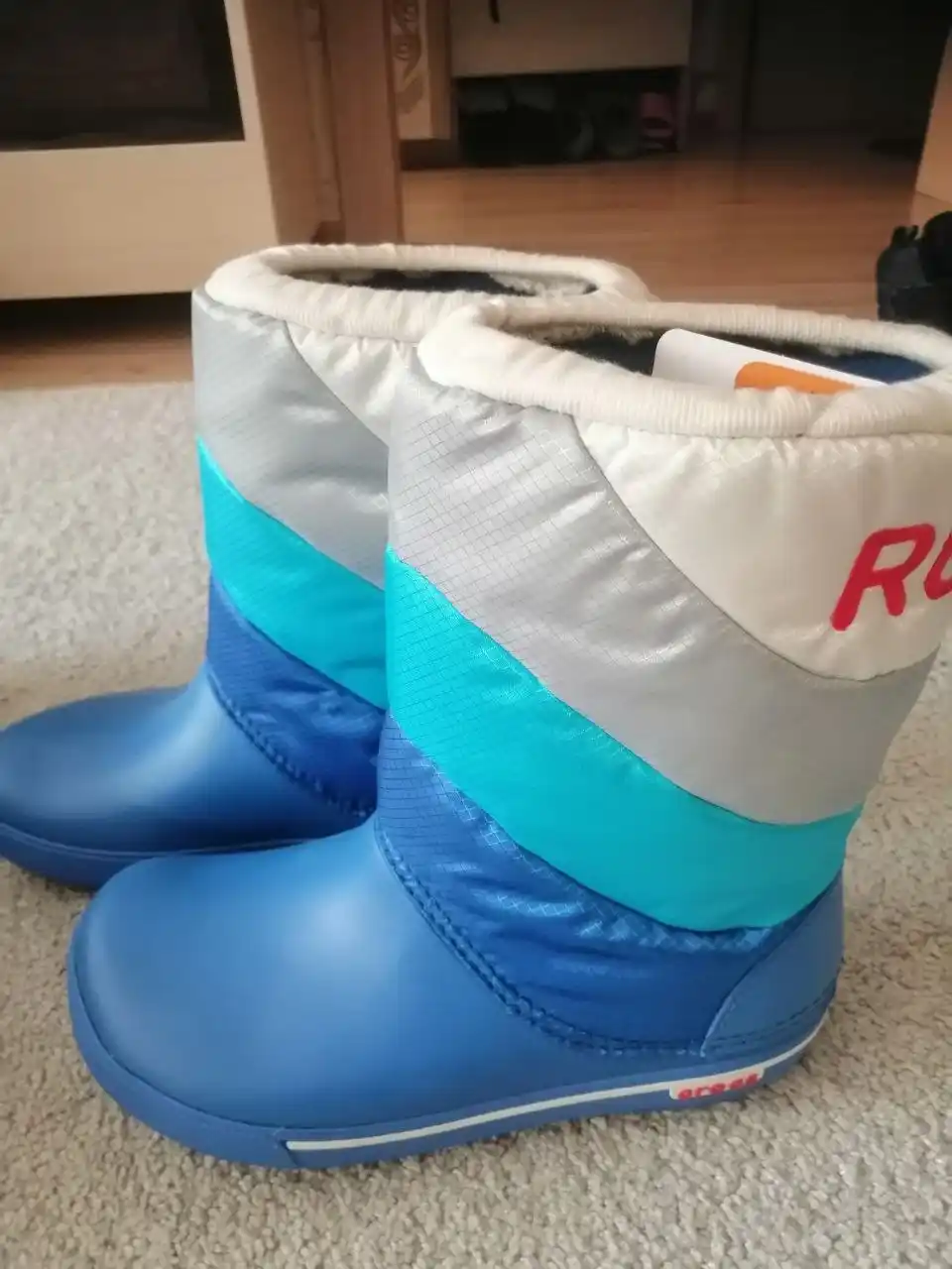 Продам новые сапоги 36 размер