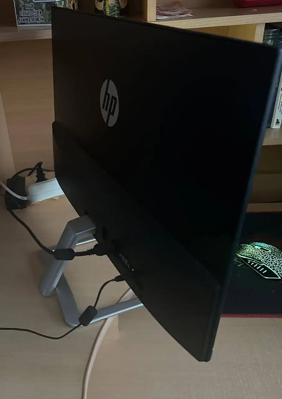 Продажа трюмо и монитора при переезде