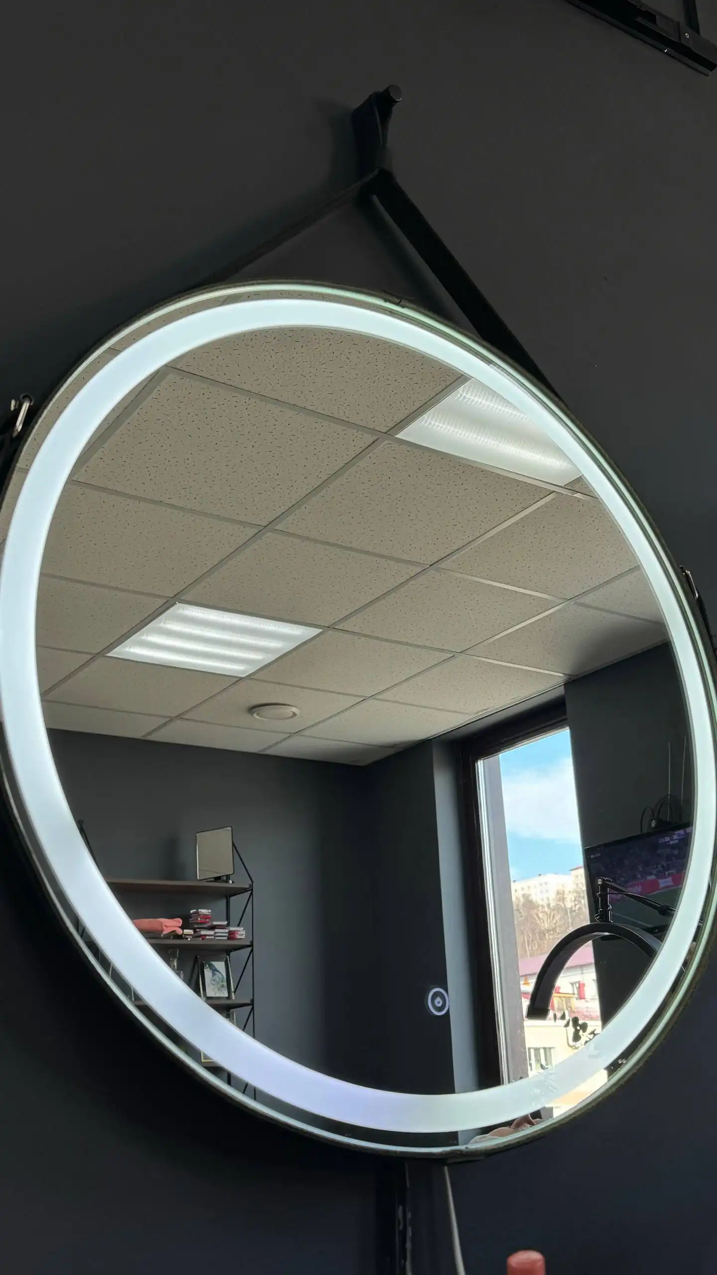 Продажа мебели, оборудования и декора в Корсакове