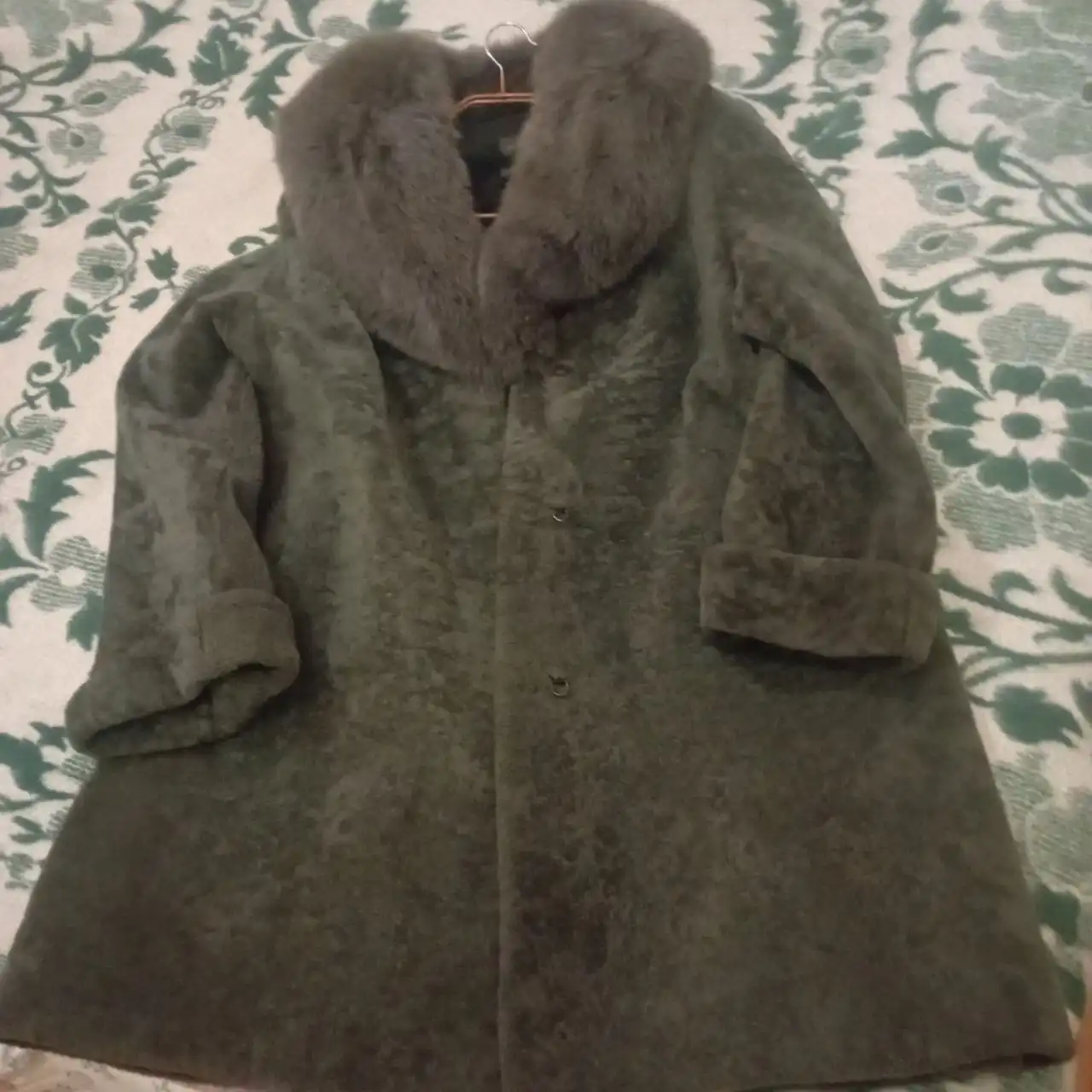 Продажа шубы размер 50