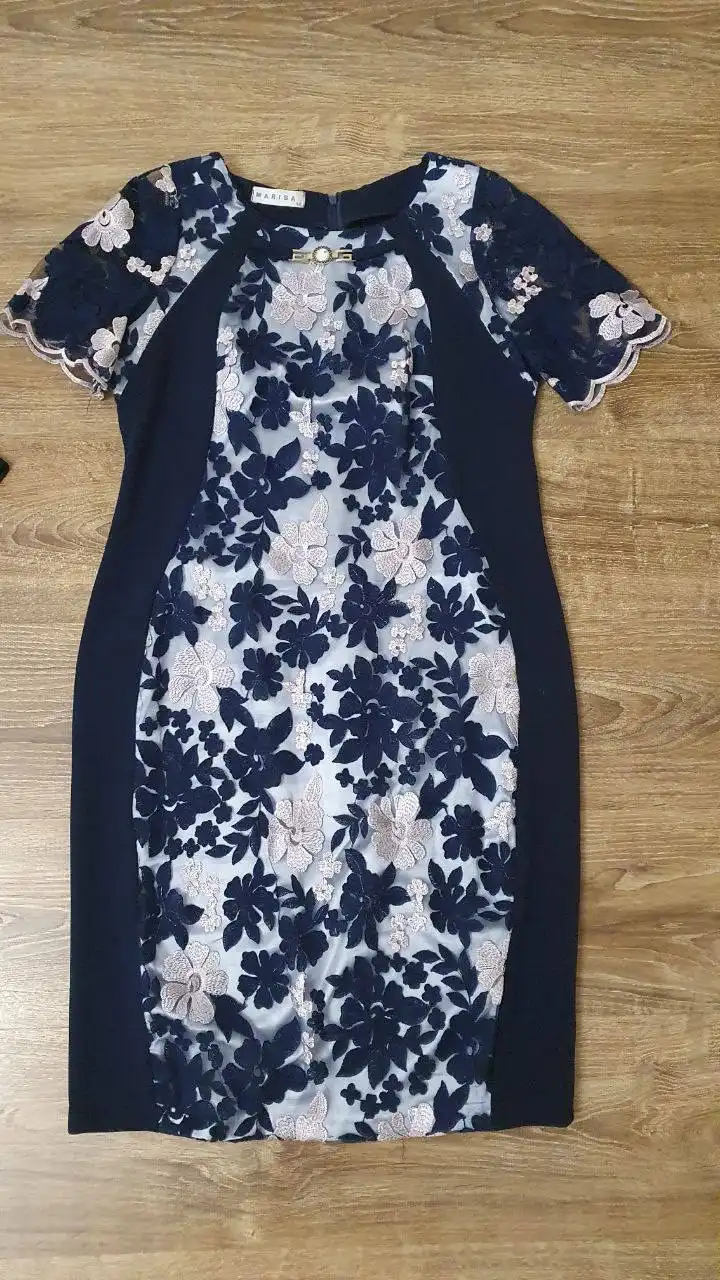 Нарядное платье 50 размер с подкладкой